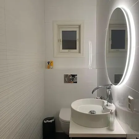 Moderne Sentralt Hus 别墅 卑爾根